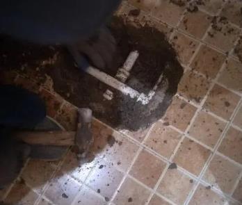 海东卫生间漏水维修公司为您分享下卫生间渗水如何处理及注意事项